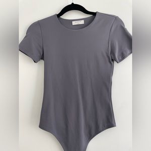 Contour shortsleeved bodysuit | ARITZIA